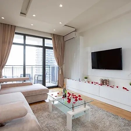 Bw Lux - Waterfront Apartment *